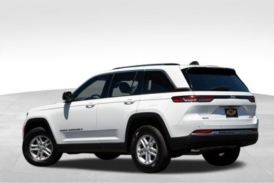 2023 Jeep Grand Cherokee Laredo 4x4