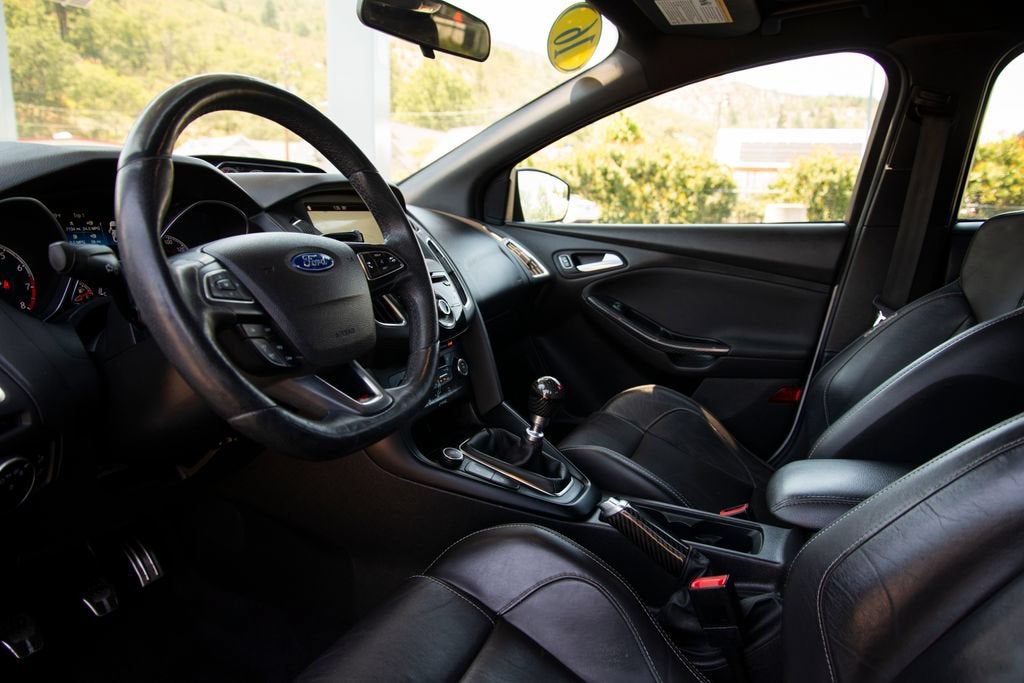 2016 Ford Focus ST ST