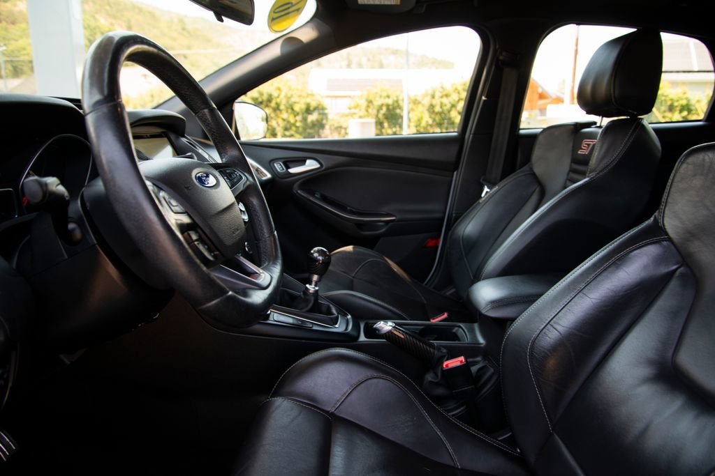 2016 Ford Focus ST ST