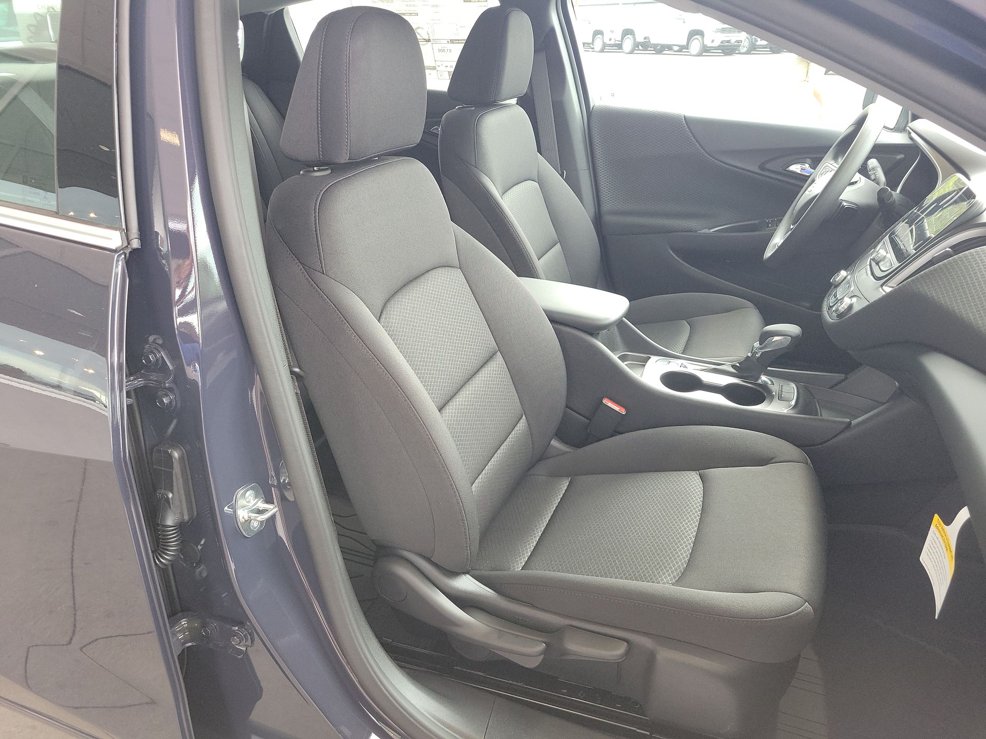 2025 Chevrolet Malibu LS