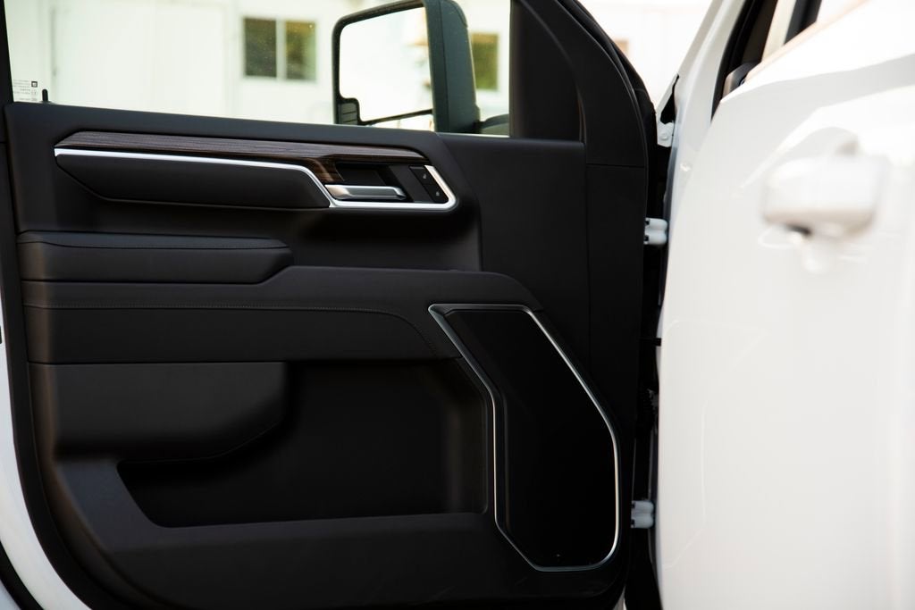 2026 Chevrolet Silverado 3500 HD Chassis Cab LT