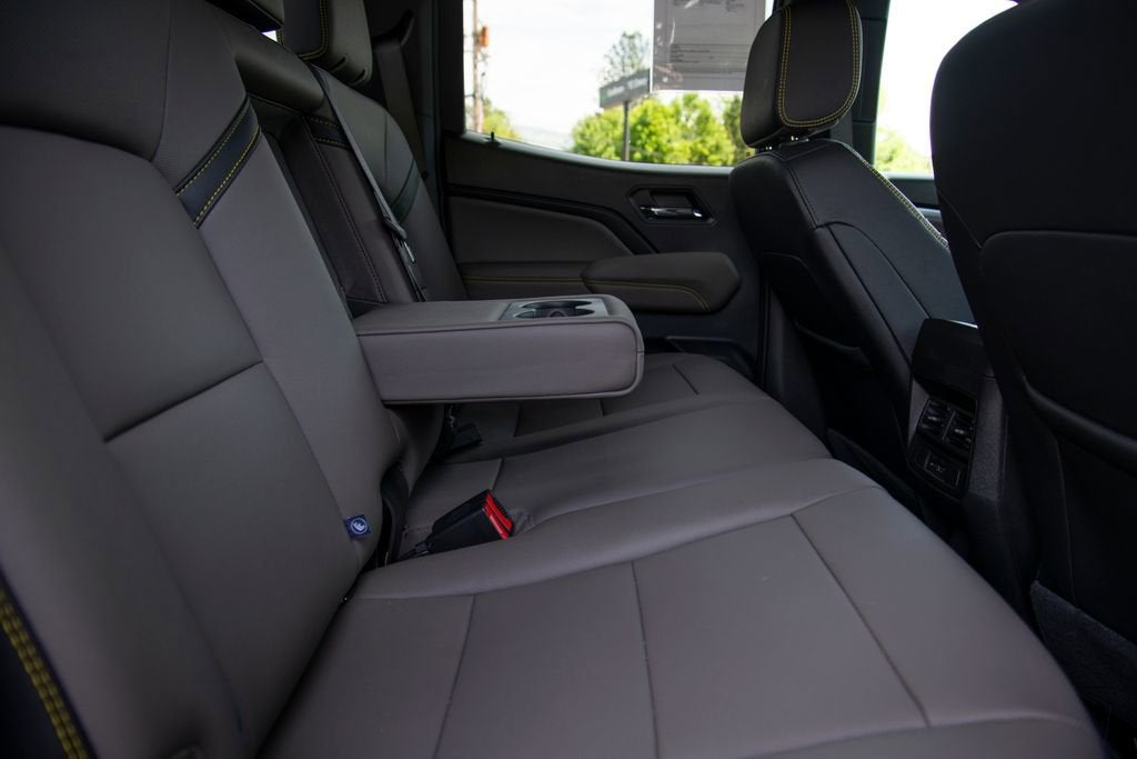 2025 Chevrolet Colorado ZR2