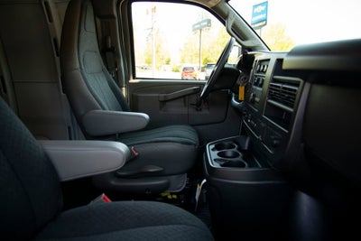 2025 Chevrolet Express Cargo WT