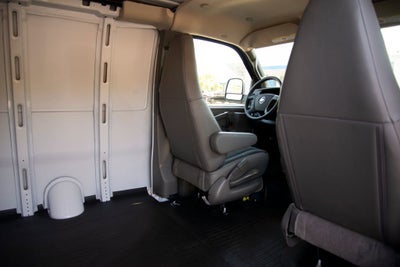2025 Chevrolet Express Cargo WT