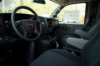 2025 Chevrolet Express Cargo WT