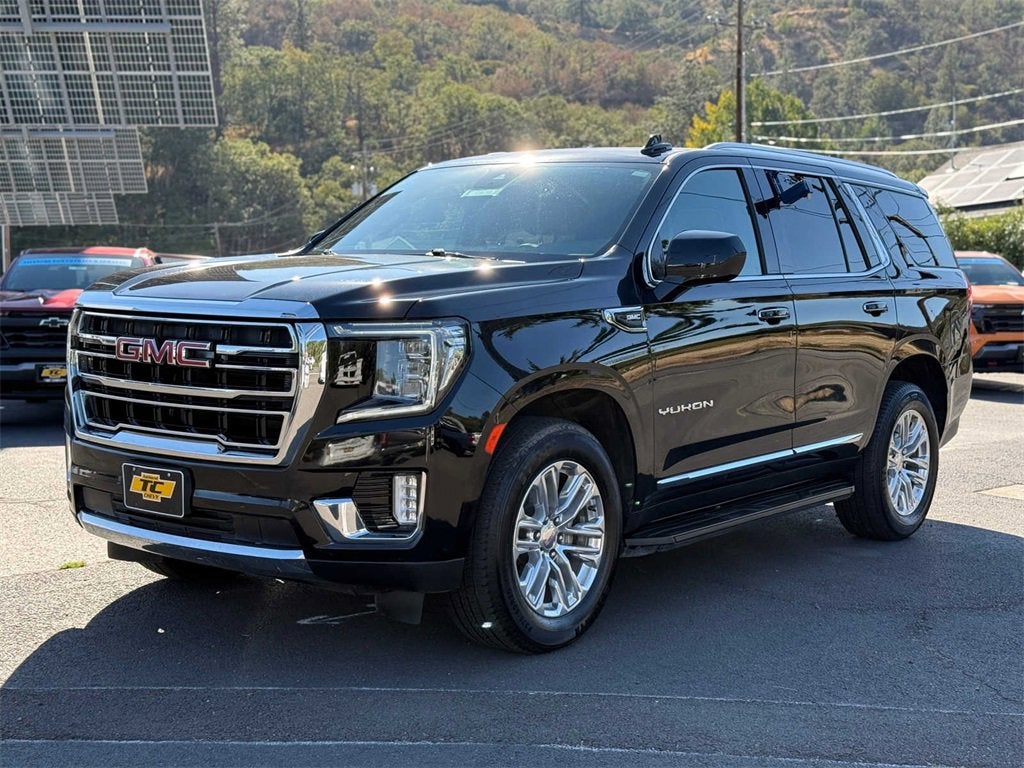 2023 GMC Yukon SLT