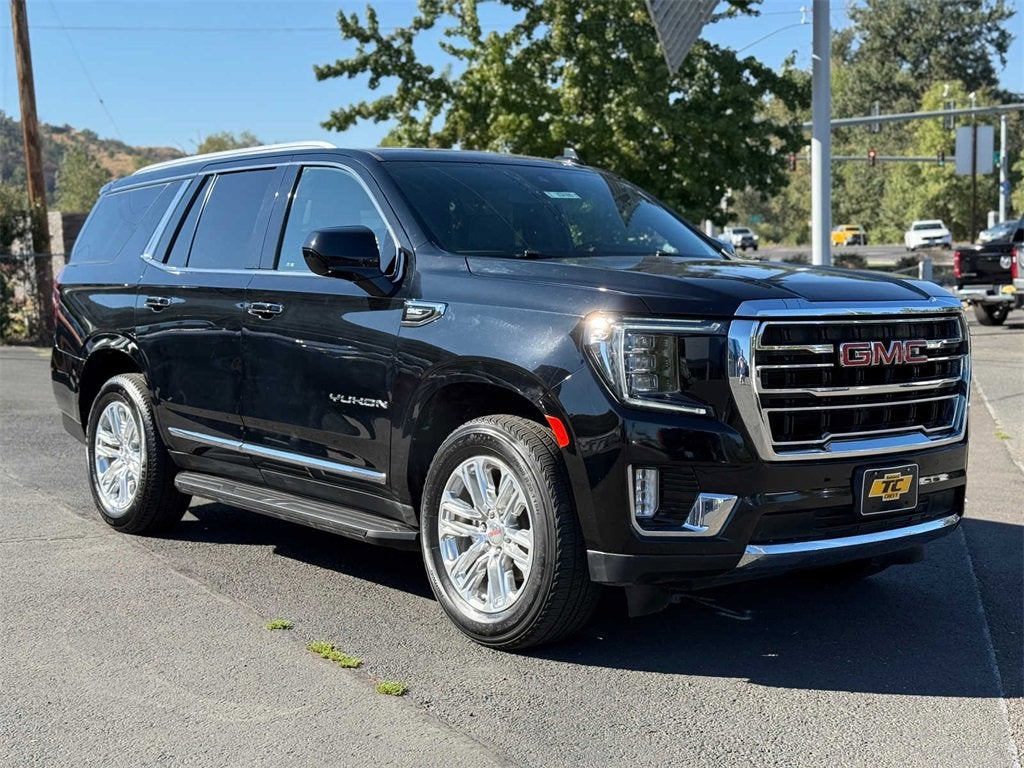 2023 GMC Yukon SLT