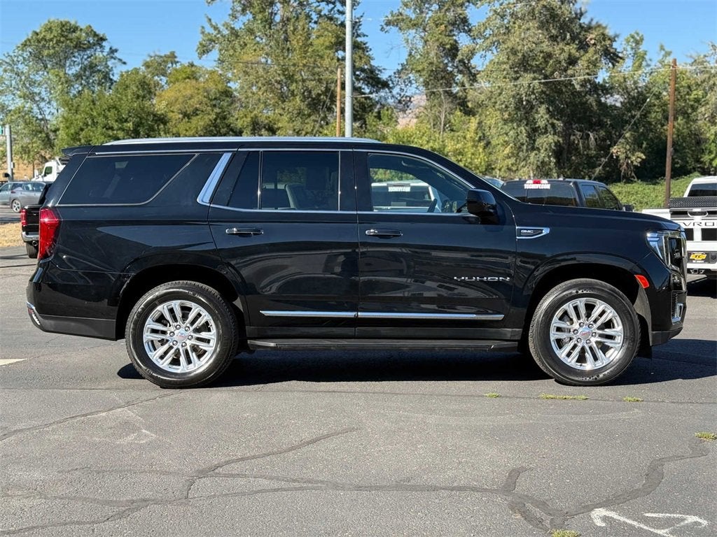 2023 GMC Yukon SLT