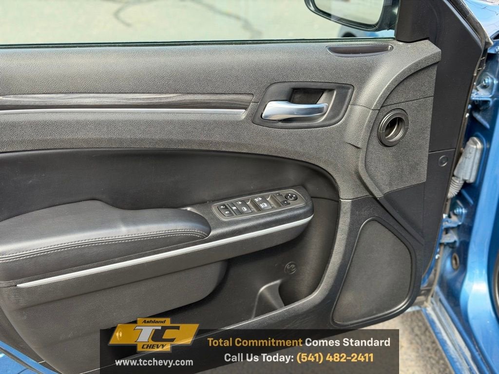 2021 Chrysler 300 Touring