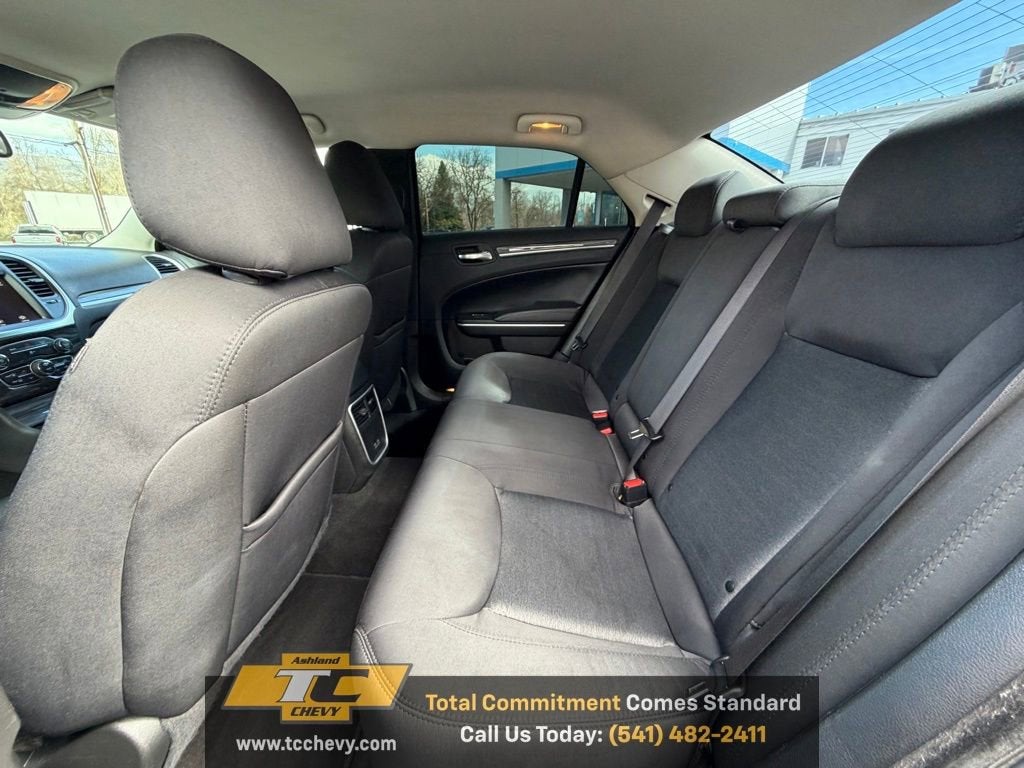 2021 Chrysler 300 Touring