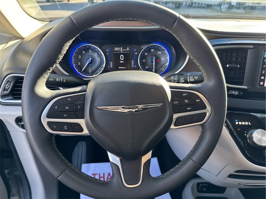 2023 Chrysler Voyager LX