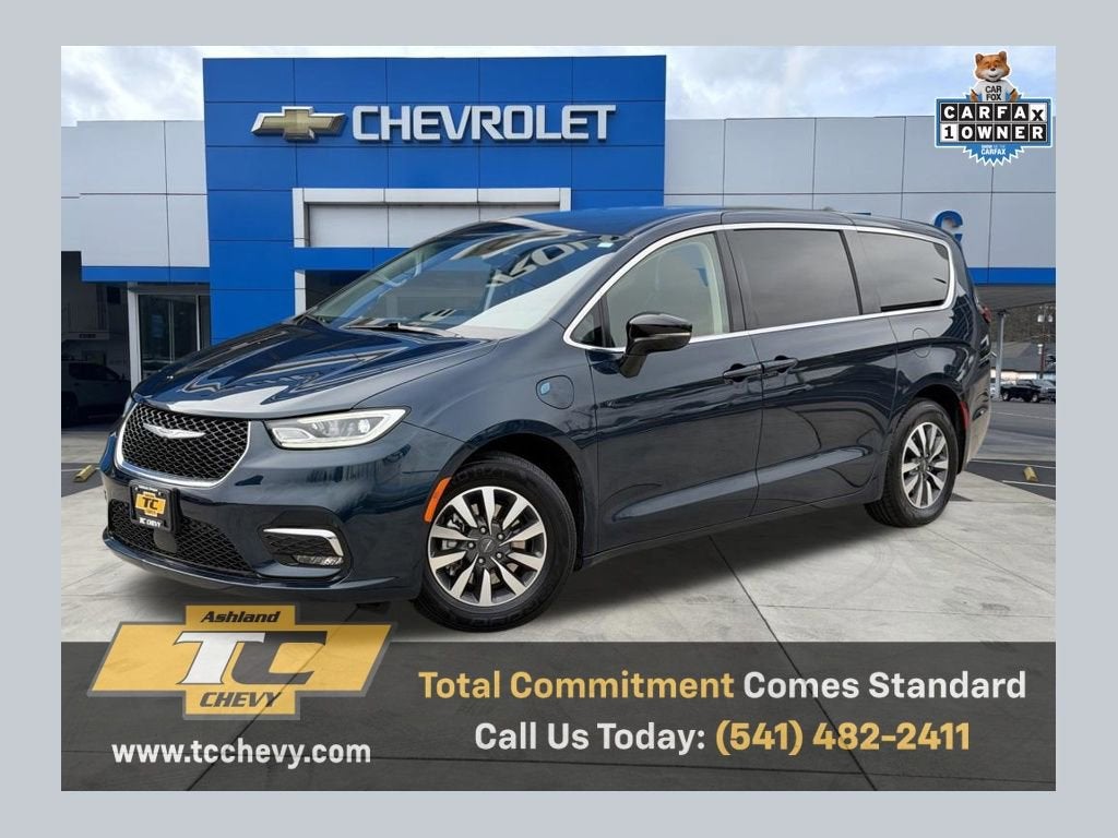 2024 Chrysler Pacifica Hybrid Select