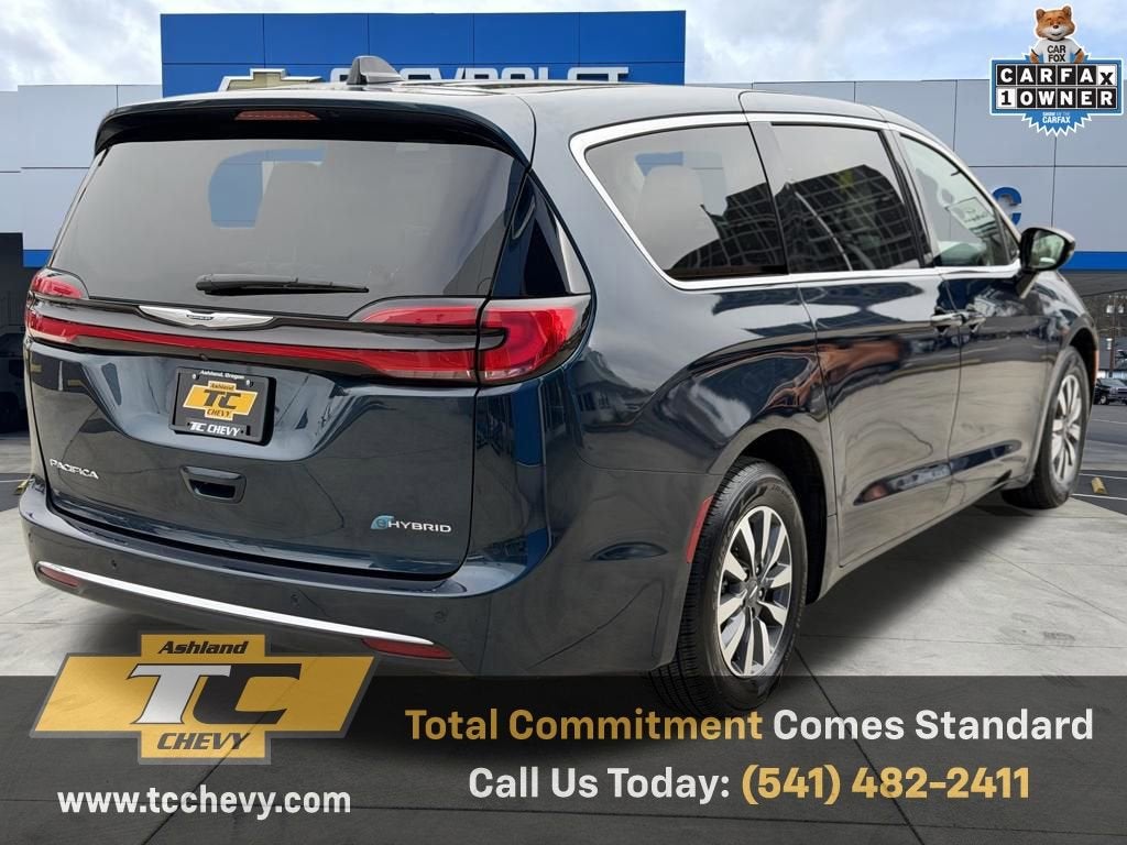 2024 Chrysler Pacifica Hybrid Select