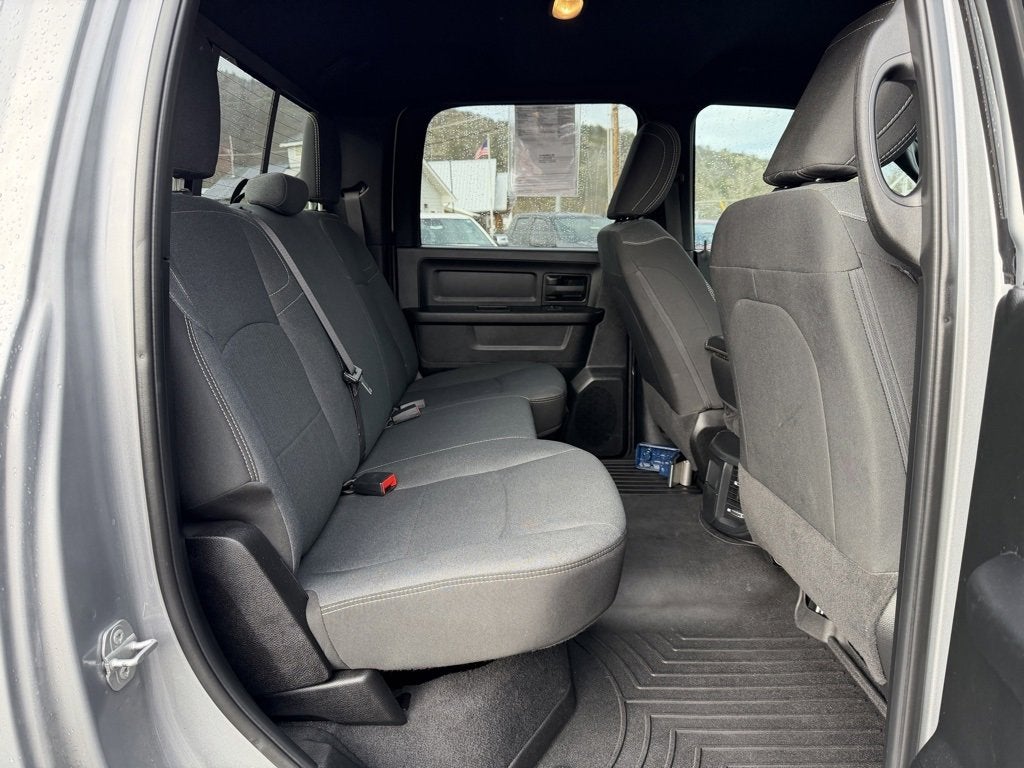 2021 RAM 2500 Tradesman Crew Cab 4x4 6'4" Box