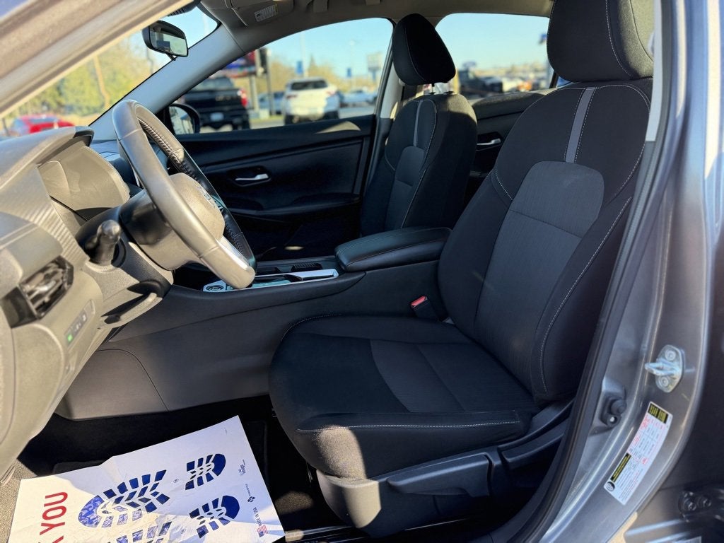 2022 Nissan Sentra SV Xtronic CVT