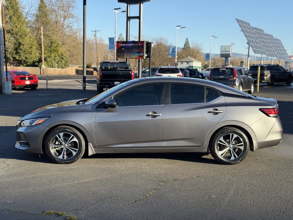 2022 Nissan Sentra SV Xtronic CVT