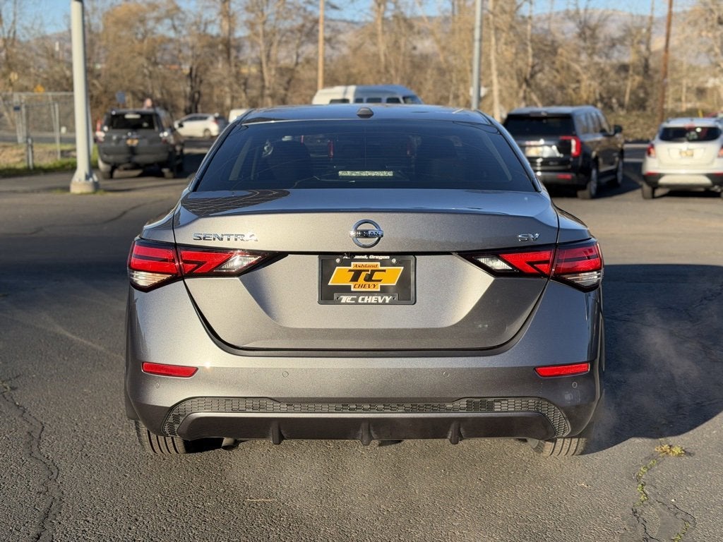 2022 Nissan Sentra SV Xtronic CVT