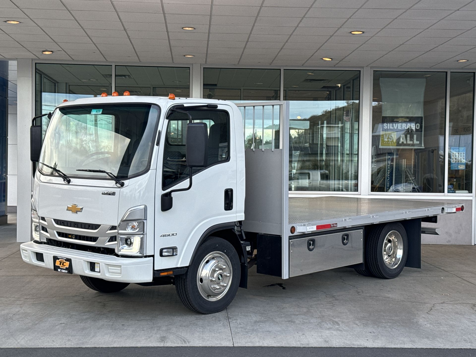 2023 Chevrolet Low Cab Forward 4500 NA