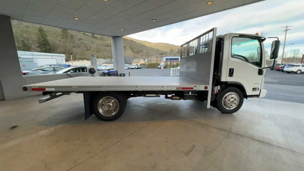 2023 Chevrolet Low Cab Forward 4500 NA