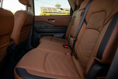 2025 Nissan Pathfinder Platinum 4WD