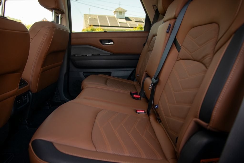 2025 Nissan Pathfinder Platinum 4WD