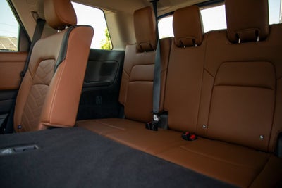 2025 Nissan Pathfinder Platinum 4WD