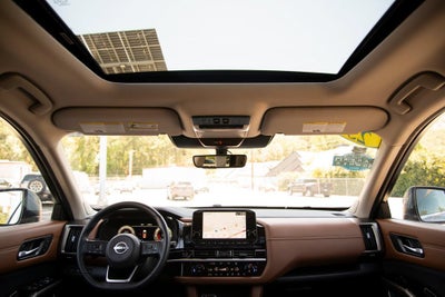 2025 Nissan Pathfinder Platinum 4WD