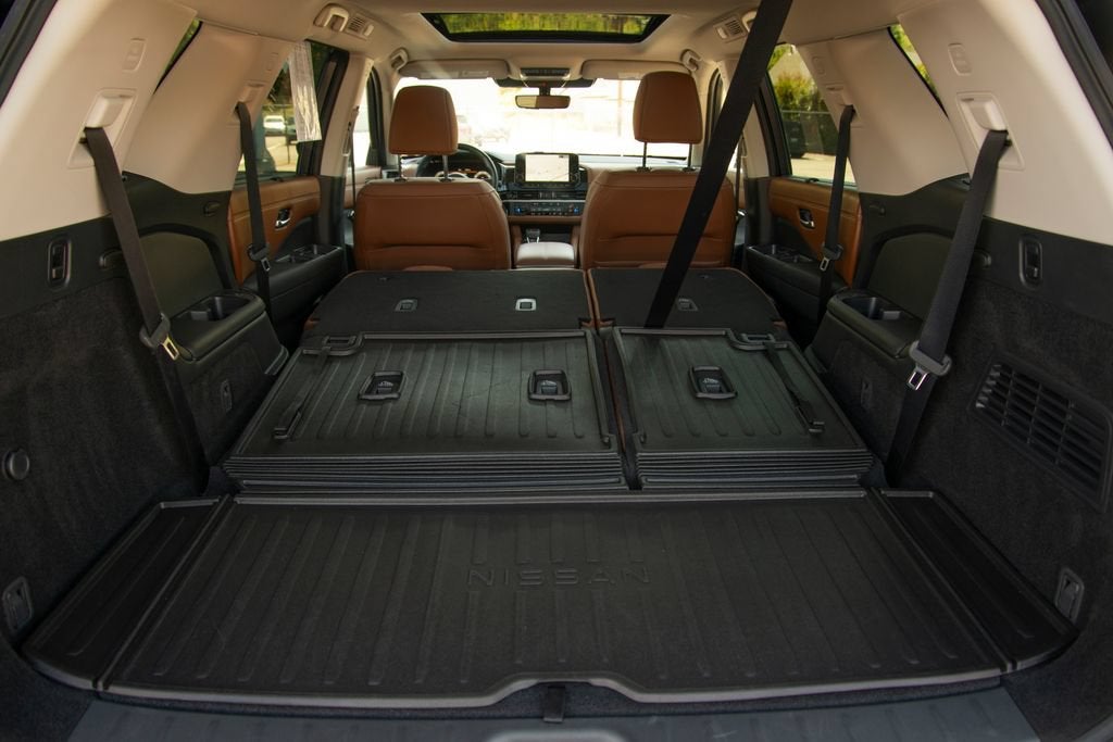 2025 Nissan Pathfinder Platinum 4WD