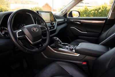 2022 Toyota Highlander Limited