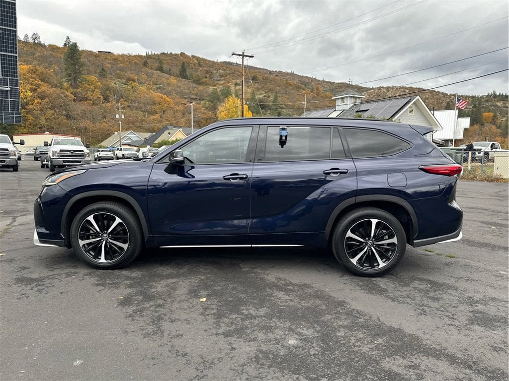 2021 Toyota Highlander XSE
