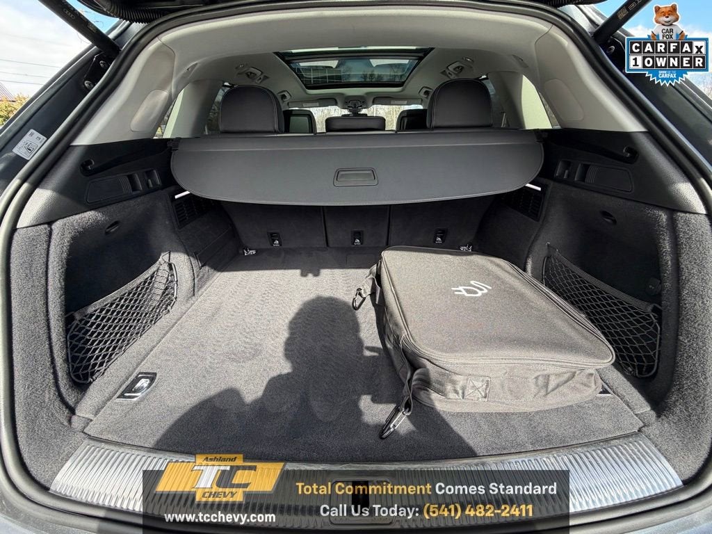 2021 Audi Q5 Prestige 55 TFSI e quattro S tronic